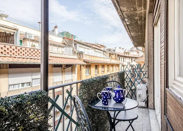 Guesthost - Elegant Suite Ponte Vecchio
